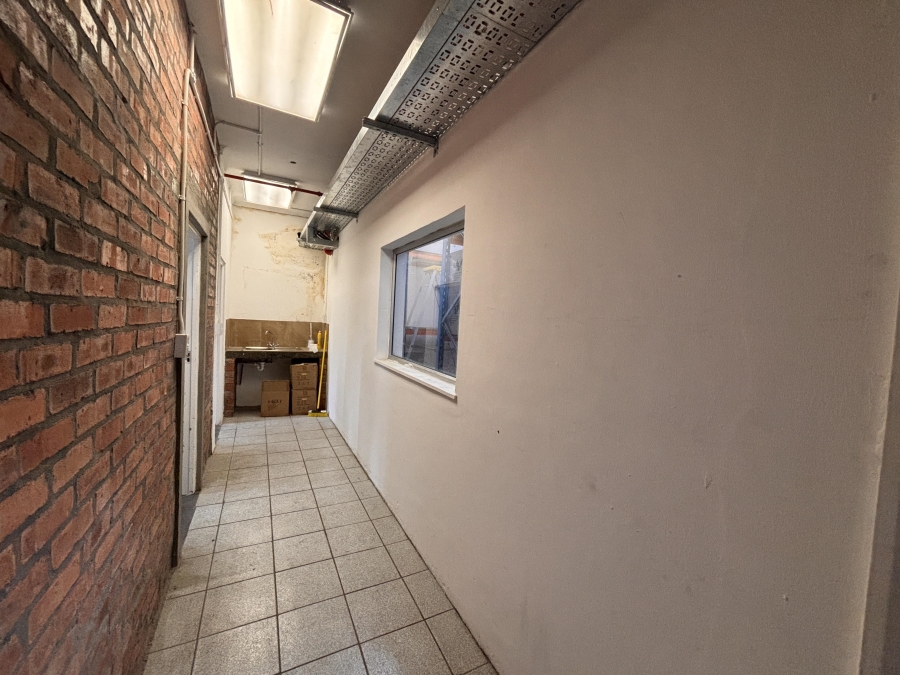 To Let commercial Property for Rent in Maitland Western Cape